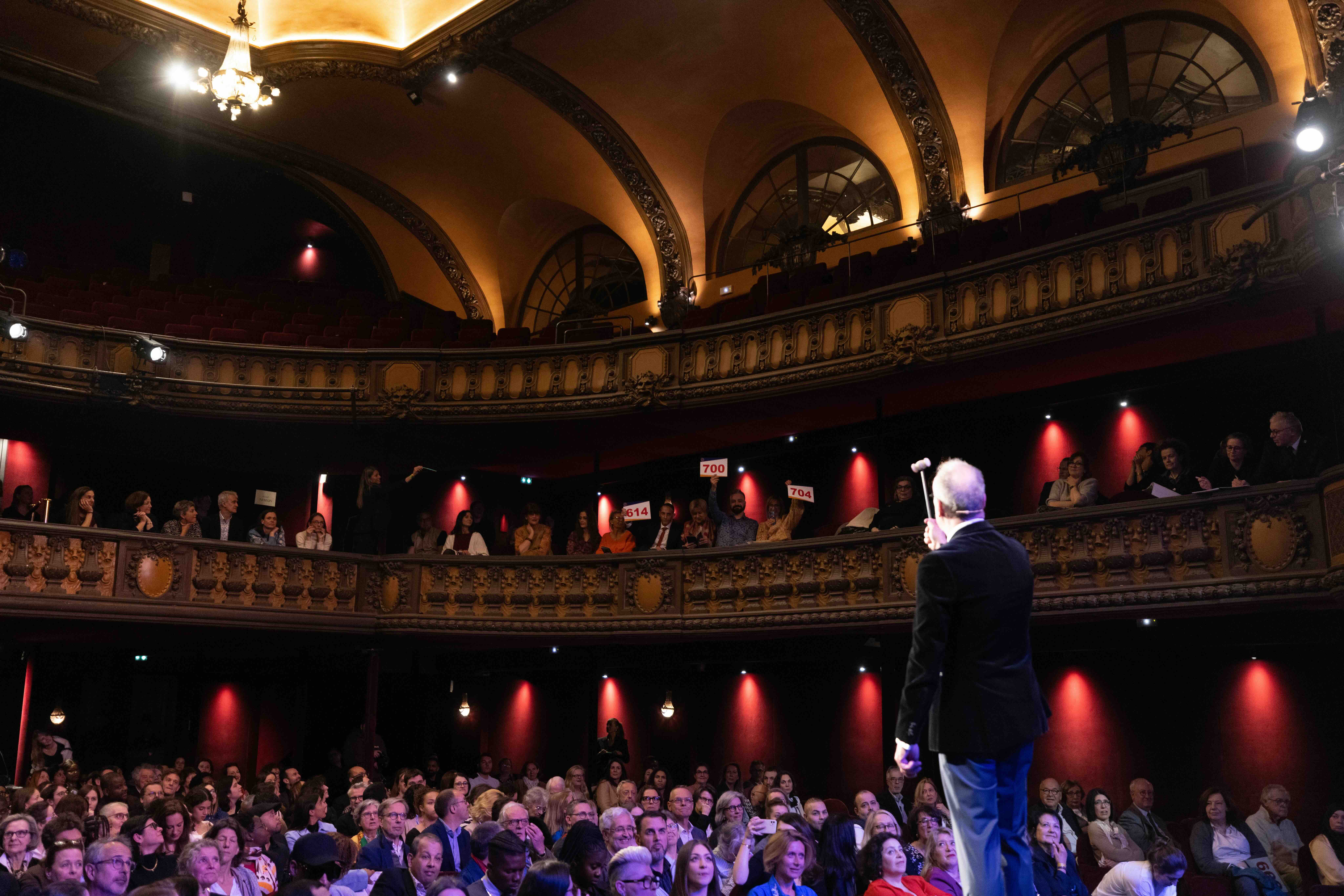 Agence-Evenementielle-Eclaireuse-Caritatif-Theatre-Trianon