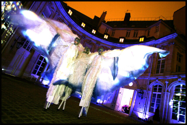 Direction-Artistique-Artistes-Evenementiel-Echassiers-Anges