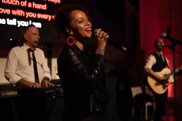 Karaoke-Live-Agence-Eclaireuse-Eclaireuse